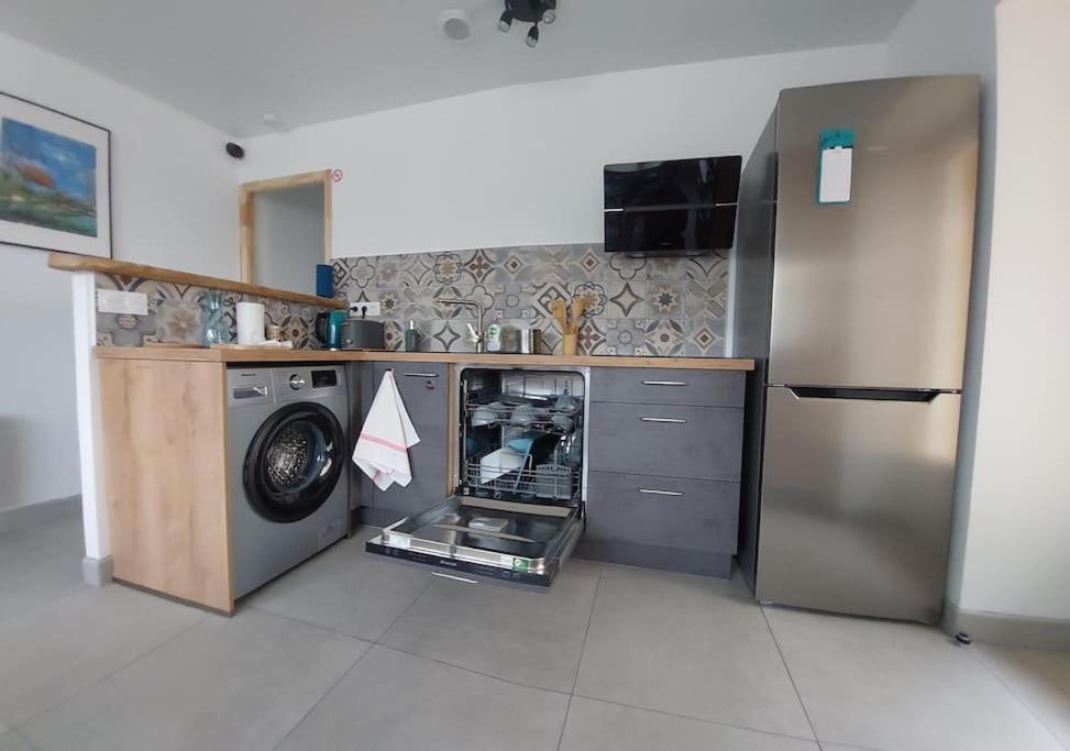 Le Cormoran Emplacement Ideal, Moderne Tres Equipe Thury-Harcourt-le-Hom Exterior photo